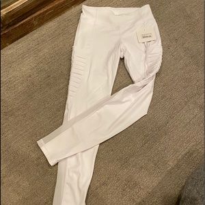 NWT white leggings